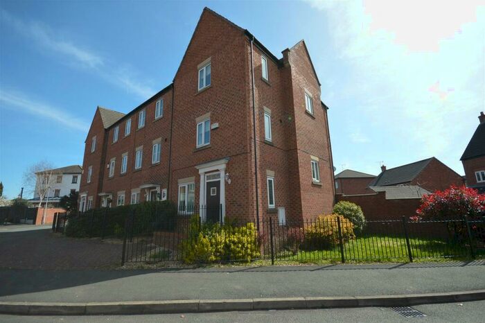 4 Bedroom Semi-Detached House To Rent In Torr Drive, Eastham, Wirral, CH62