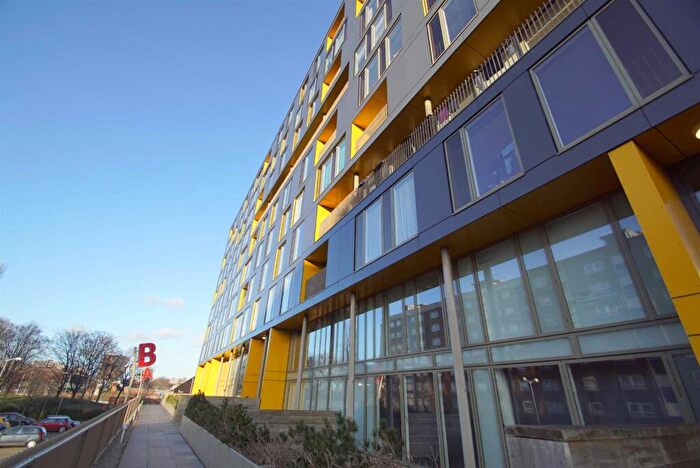 1 Bedroom Flat For Sale In Saxton, The Avenue, Leeds, LS9