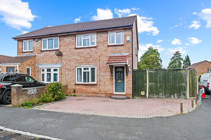 3 Bedroom Semi-Detached House For Sale In Dumfries Way, Liverpool, L33