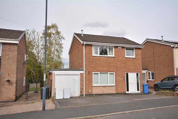 3 Bedroom Detached House To Rent In Dean Close, Littleover, Derby, DE23