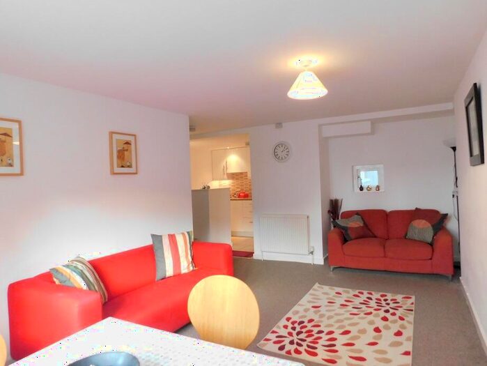 3 Bedroom Flat To Rent In , Calton Road, Edinburgh, EH8