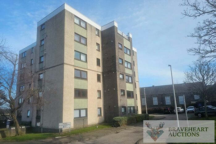 Studio For Sale In Flat, Deer Road, Woodside, Aberdeen, Aberdeenshire, AB24