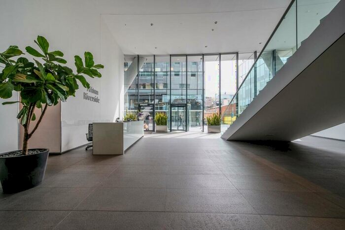 2 Bedroom Flat To Rent In Hester Road, Battersea, London, SW11