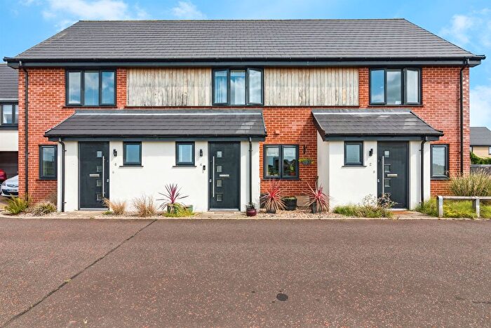 2 Bedroom Terraced House For Sale In Moleyns Close, Lowestoft, NR32