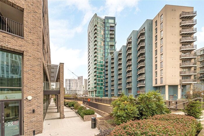 2 Bedroom Flat For Sale In High Street, London, E15