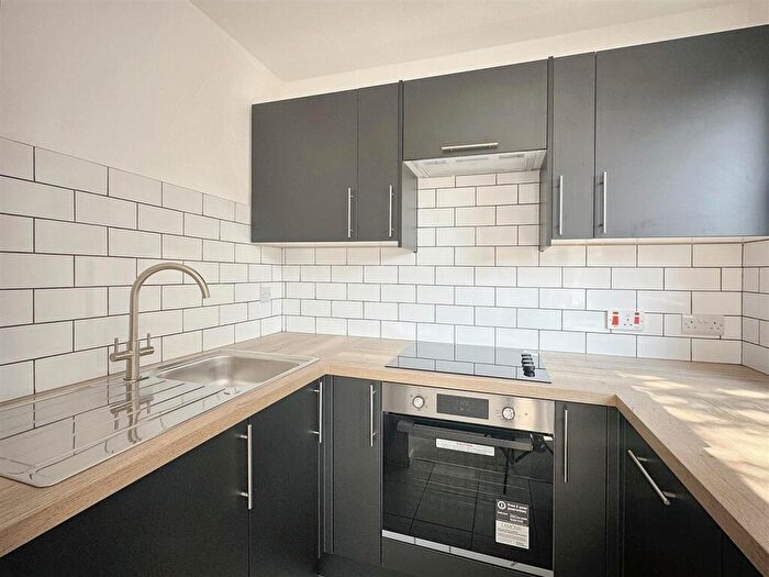 1 Bedroom Flat To Rent In Glenda Court, Norwich, NR5