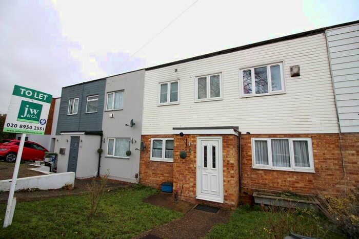 3 Bedroom Property To Rent In Napier Drive, Bushey, WD23