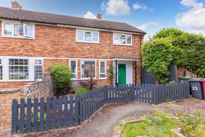 3 Bedroom Semi-Detached House For Sale In Reddington Drive, Langley, SL3