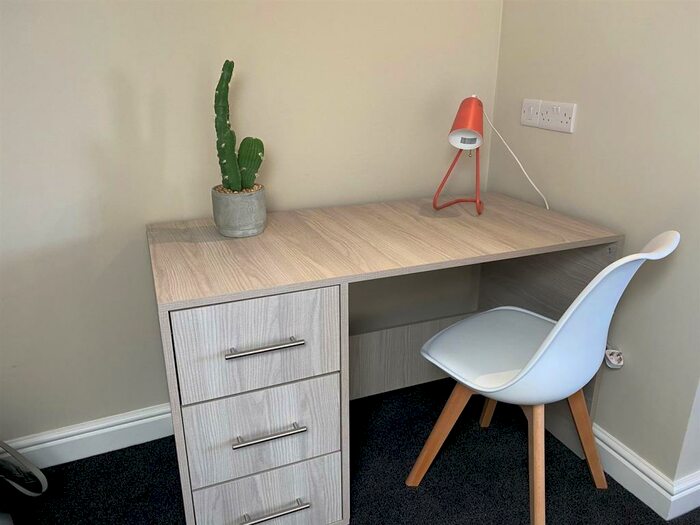 6 Bedroom Private Hall To Rent In Gordon Terrace, Lancaster, LA1