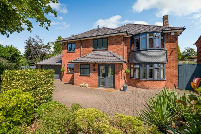 4 Bedroom Detached House To Rent In Vauxhall Gardens, Oakham, Dudley, DY2