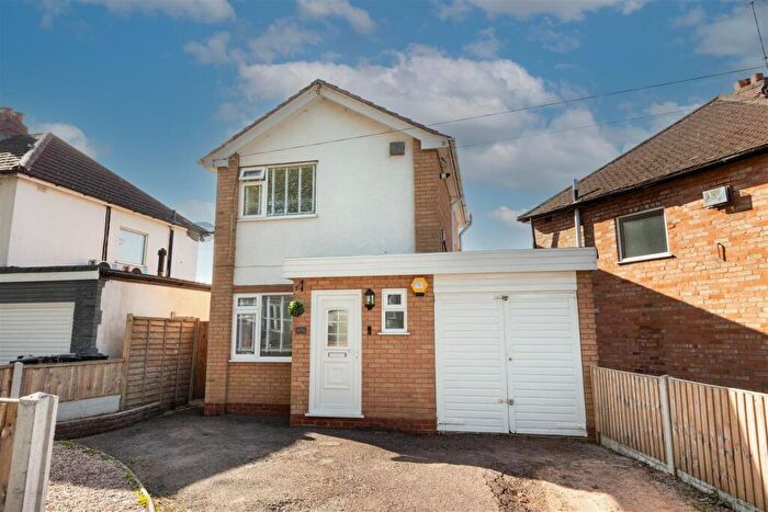 2 Bedroom Detached House For Sale In Rectory Park Road, Sheldon, Birmingham, B26