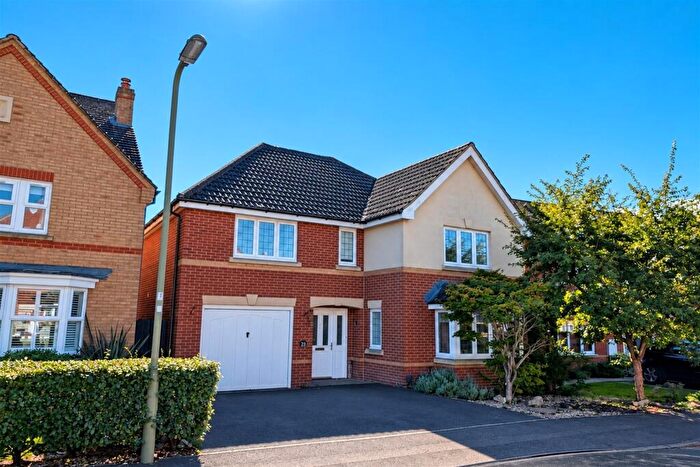 4 Bedroom Detached House For Sale In Hiltingbury, SO53