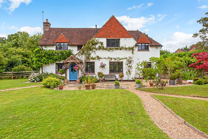 4 Bedroom Detached House For Sale In Horsham Road, Alfold, GU6