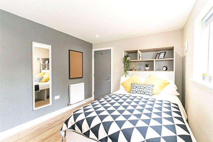 4 Bedroom Semi-Detached House To Rent In Firmstone Road, Winchester, Hampshire, SO23