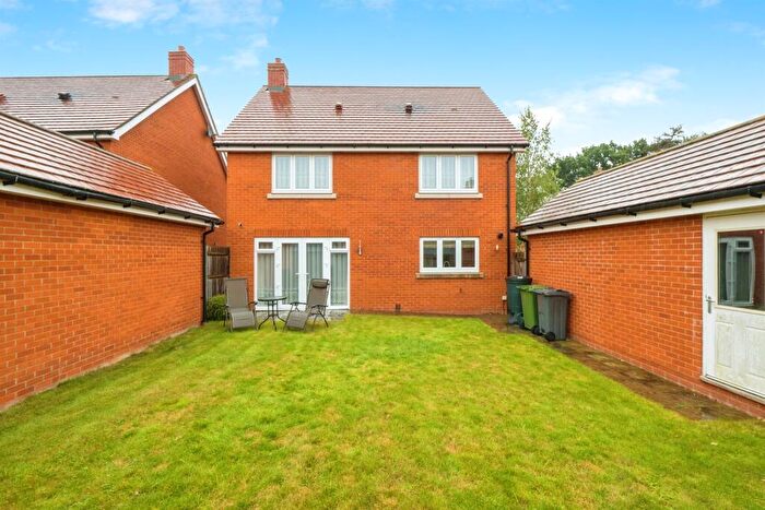 4 Bedroom Detached House For Sale In Cleverley Rise, Bursledon, Southampton, SO31