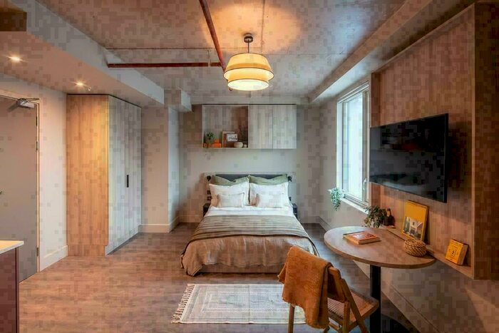 Studio To Rent In Chatfield Road, London, SW11