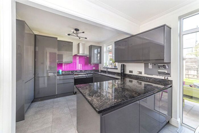 4 Bedroom Semi-Detached House To Rent In Eastbourne Gardens, East Sheen, SW14