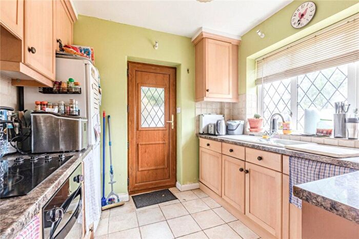 2 Bedroom Bungalow For Sale In Sanway Road, Byfleet, West Byfleet, Surrey, KT14