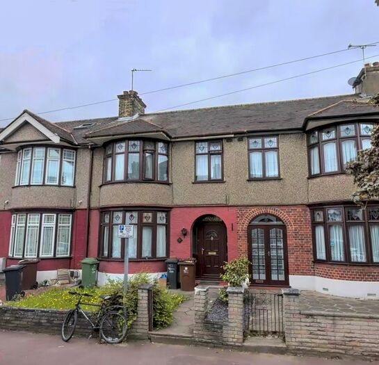 4 Bedroom Terraced House To Rent In Sandringham Road, London IG11
