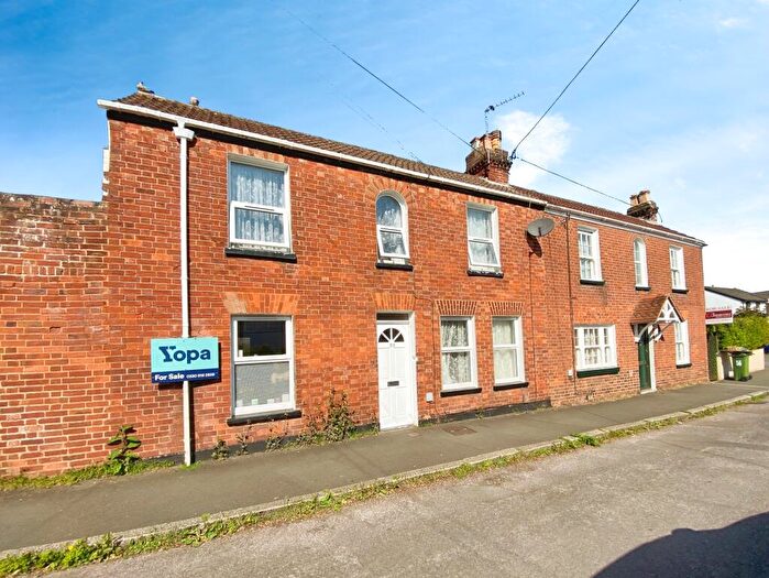 2 Bedroom Terraced House For Sale In Roseland Avenue, Exeter, EX1