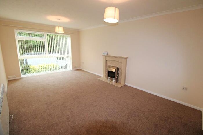 1 Bedroom Flat To Rent In St. Winifreds Road, Bournemouth, Dorset, BH2
