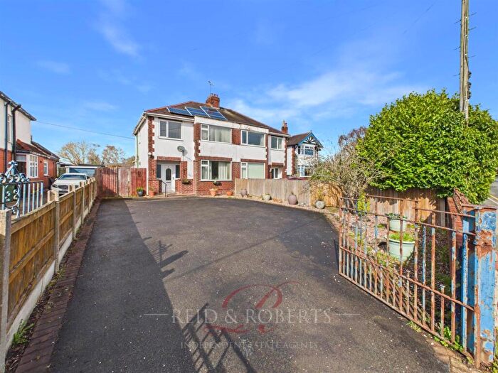 3 Bedroom House For Sale In Wrexham Road, Rhostyllen, Wrexham, LL14