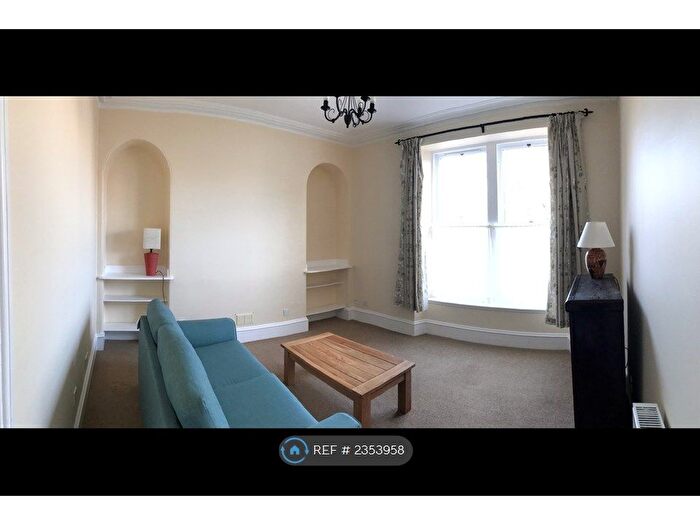 1 Bedroom Flat To Rent In Falcon Buildings, Aberdeen, AB24