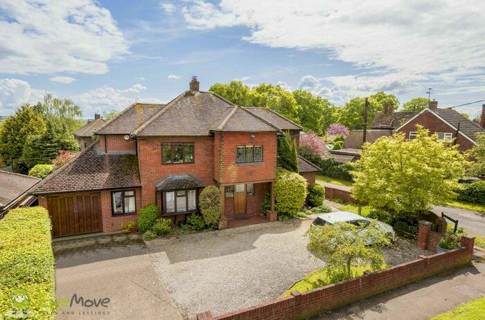 4 Bedroom Detached House For Sale In Wood Lane, Beech Hill, Reading, RG7