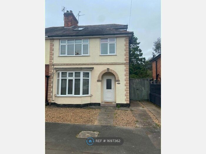 4 Bedroom Semi-Detached House To Rent In Windsor Avenue, Glen Parva, Leicester, LE2
