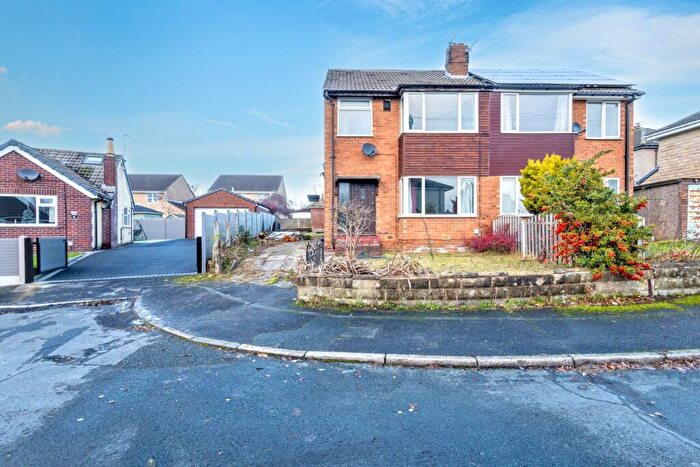 3 Bedroom Semi Detached House For Sale In Lilac Grove, Gomersal, Cleckheaton, BD19
