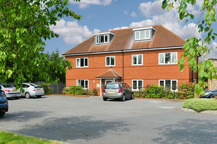 1 Bedroom Flat To Rent In Vernon Close, West Ewell, KT19
