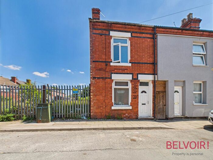 3 Bedroom End Of Terrace House For Sale In Belvoir Street, Hucknall, NG15