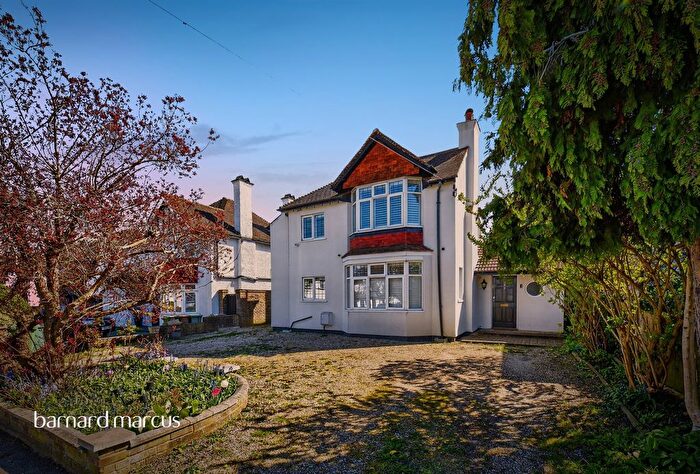 4 Bedroom Detached House For Sale In Hillside Road, Cheam, Sutton, SM2