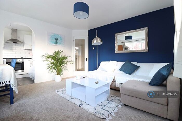 1 Bedroom Flat To Rent In Bywater House, London, SE18