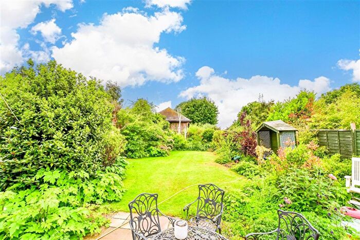 3 Bedroom Semi-detached House For Sale In Appledram Lane South, Chichester, West Sussex, PO20