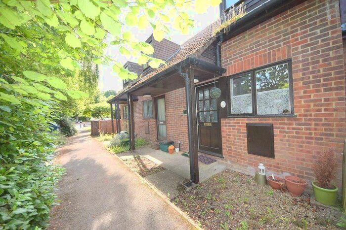 1 Bedroom End Of Terrace House To Rent In Hedge Lea, Wooburn Green, Buckinghamshire, HP10