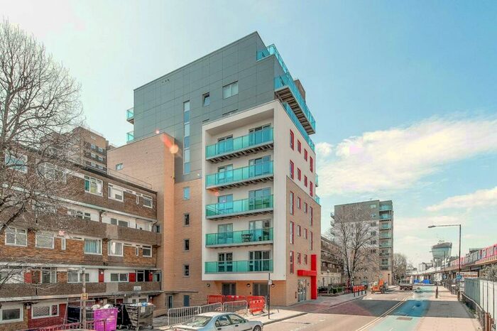 1 Bedroom Flat To Rent In Cable Street, Shadwell, London, E1