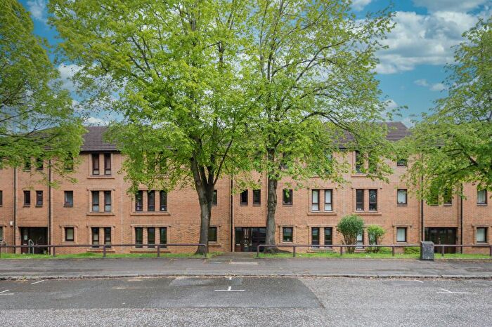 2 Bedroom Flat To Rent In North Woodside Road, Flat -, North Kelvinside, Glasgow, G20