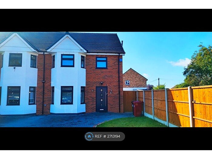 3 Bedroom Semi-Detached House To Rent In Langley Road, Langley Slough Berkshire, SL3