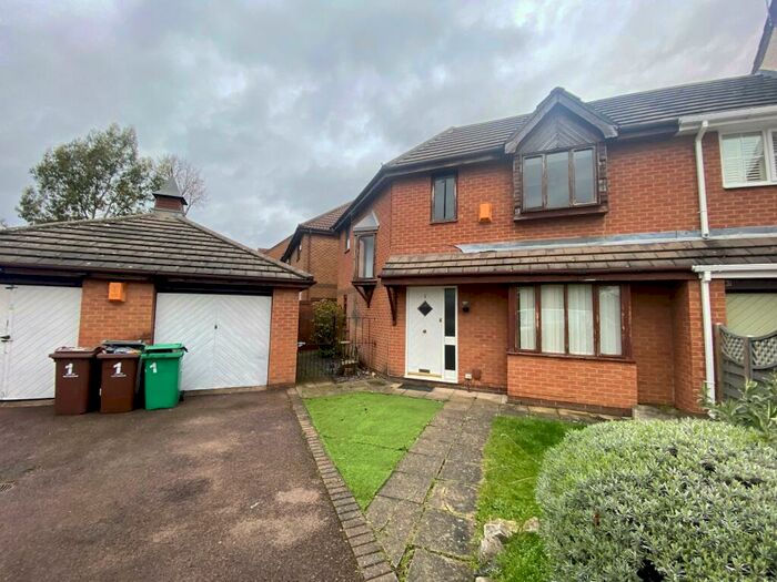 3 Bedroom House To Rent In Webb Road, Beechdale Mews, NG8