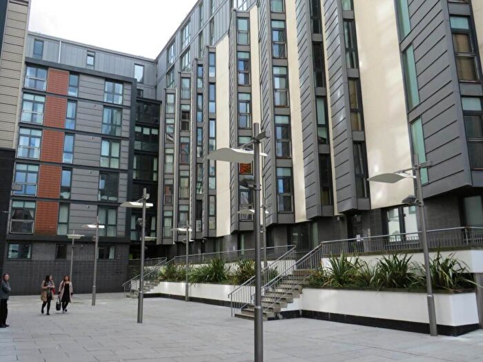 1 Bedroom Flat To Rent In Oswald Street, Glasgow, G1