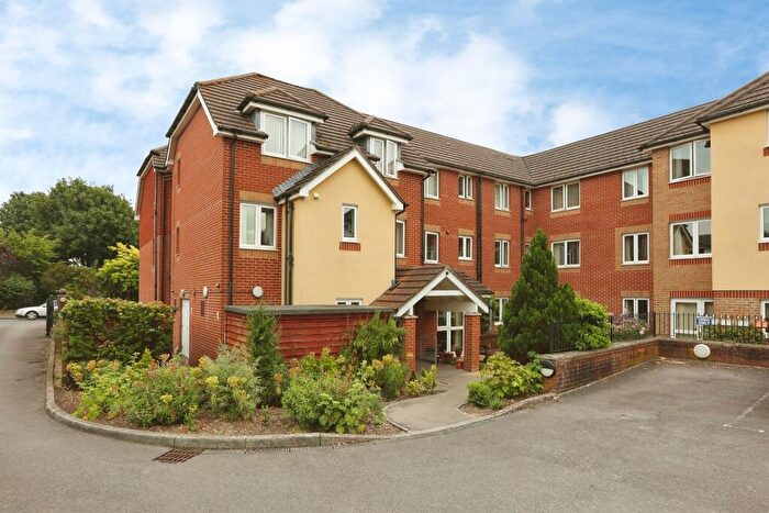 1 Bedroom Retirement Property For Sale In Trinity Street, Fareham, PO16