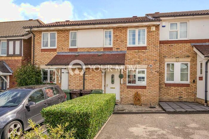 2 Bedroom House To Rent In Chelmsford Close, Sutton, Surrey, SM2