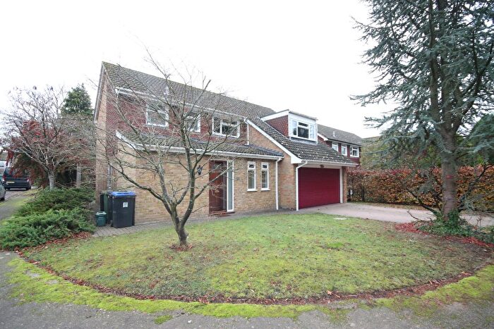 4 Bedroom Detached House For Sale In Mayford, Woking, GU22