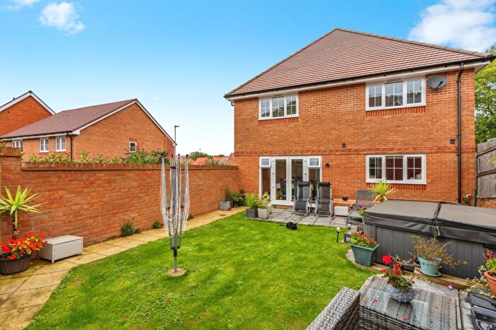 4 Bedroom Detached House For Sale In Hudson Gardens, Waterlooville, Hampshire, PO8