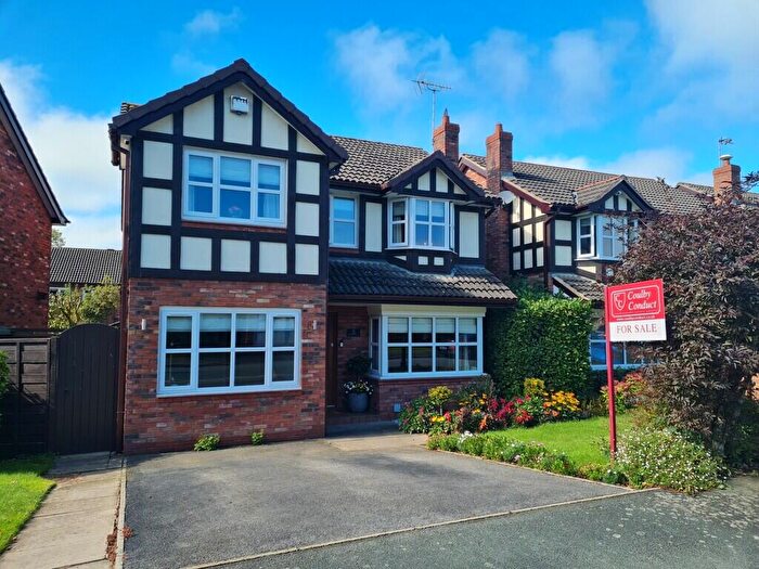 5 Bedroom Detached House For Sale In Chestnut Close, Middlewich, CW10