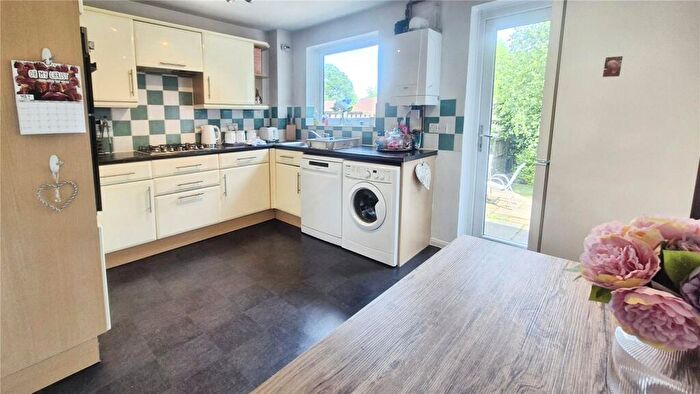 2 Bedroom End Of Terrace House For Sale In Olivine Close, Walderslade Woods, Chatham, Kent, ME5