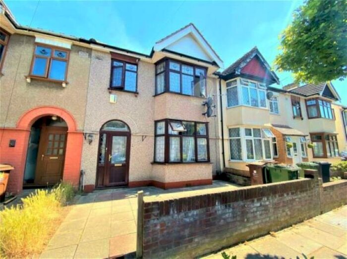 3 Bedroom Terraced House To Rent In Netherfield Gardens, Barking, Essex, IG11