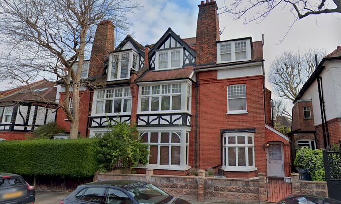 1 Bedroom Flat To Rent In Blenheim Road, London, W4