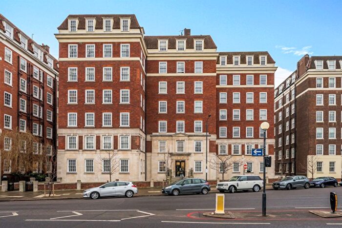 2 Bedroom Flat To Rent In Warwick Gardens, London, W14